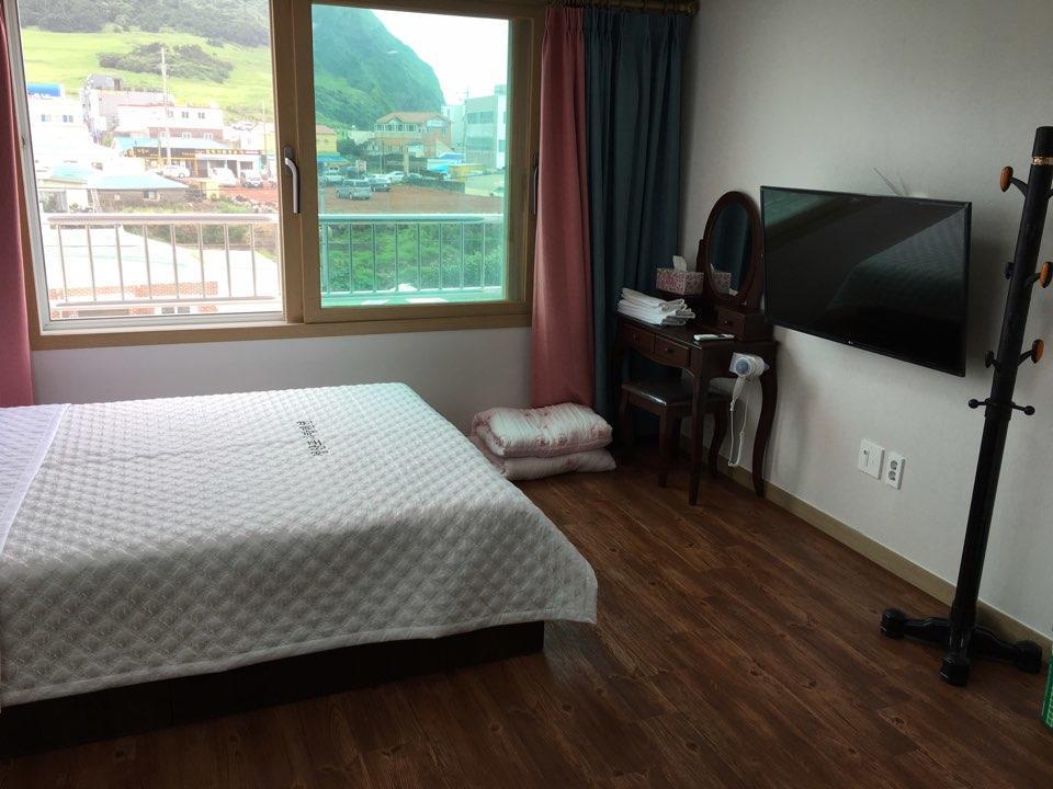 Seongsanpo love Pension Seogwipo Exterior foto
